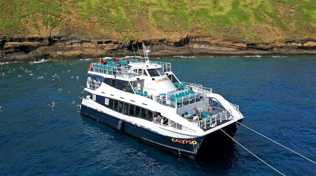 Calypso Charters - Molokini Crater & Turtle Town Snorkel Adventure