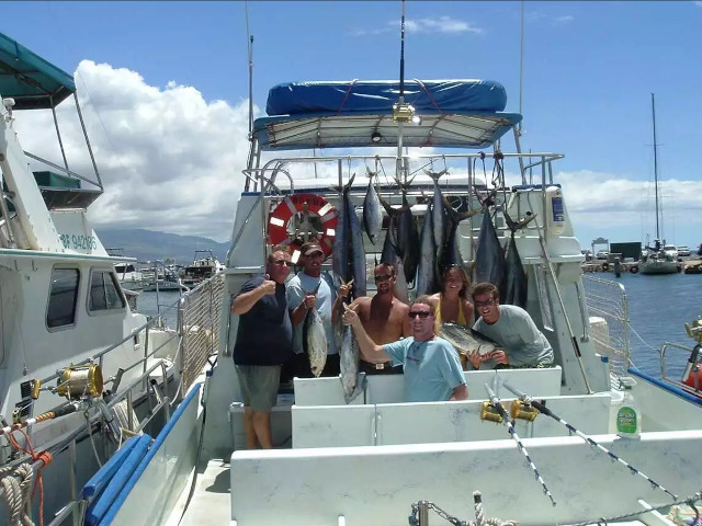maui fishing aloha blue charters
